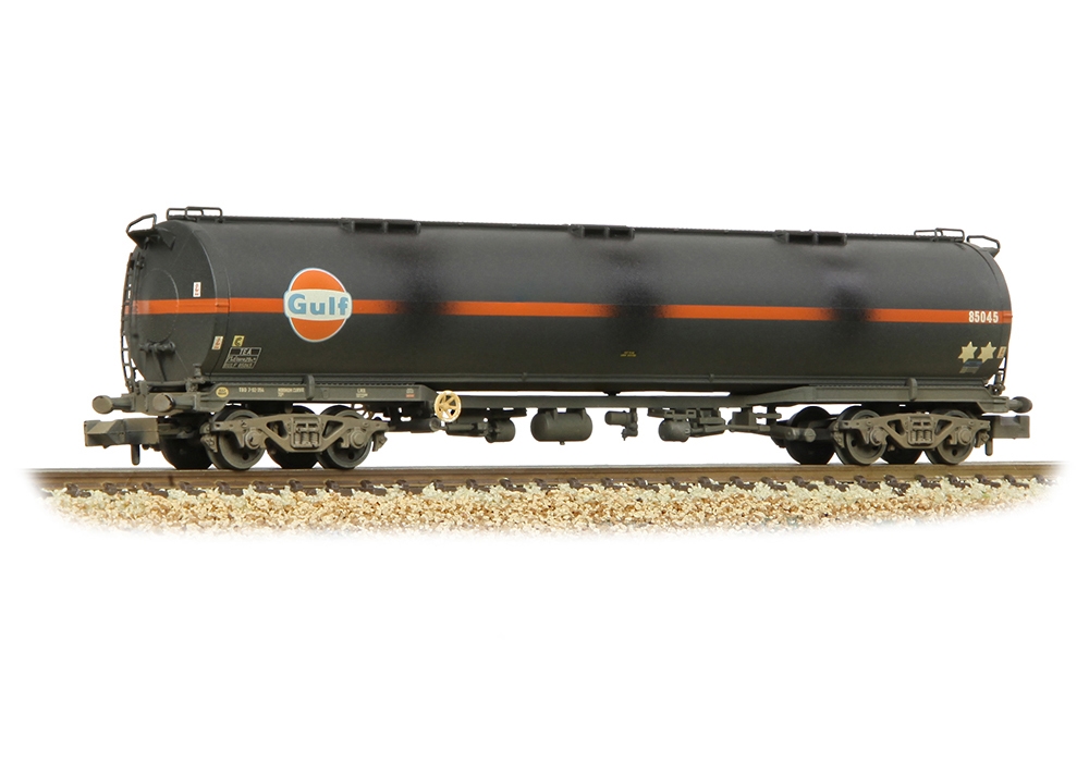 Bachmann Europe plc - BR 102T TEA Bogie Tank Wagon 'Gulf' Black [W]